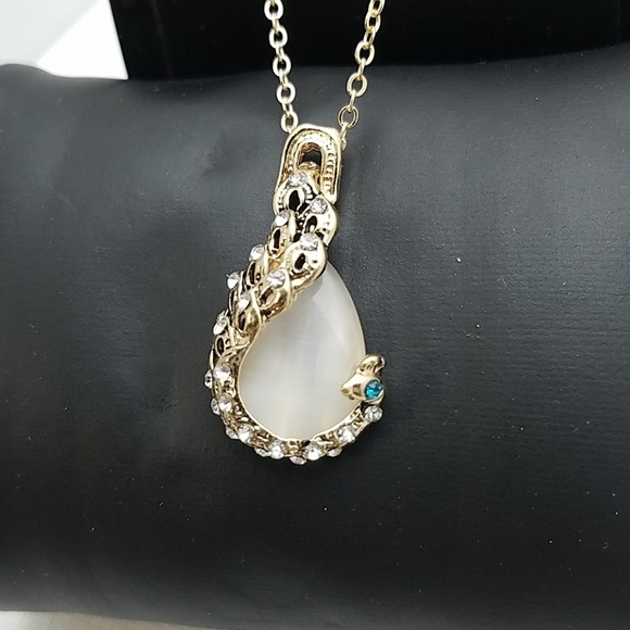 Peacock Rhinestone & Teal Stone 16" Gold Tone Set - Picture 2 of 4